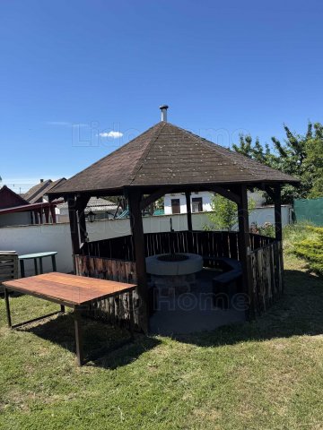 Eladó családi ház, Balatonszabadiban 78 M Ft, 7 szobás