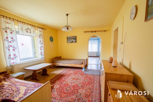 Eladó családi ház, Szegeden 69.9 M Ft, 3 szobás