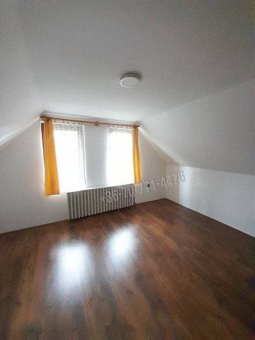Eladó családi ház, Ercsiben 75 M Ft, 3 szobás