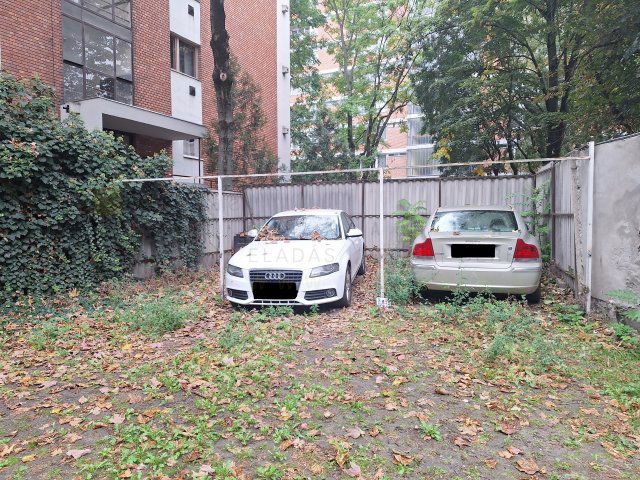 Kiadó garázs, Szegeden 15 E Ft / hó / költözzbe.hu