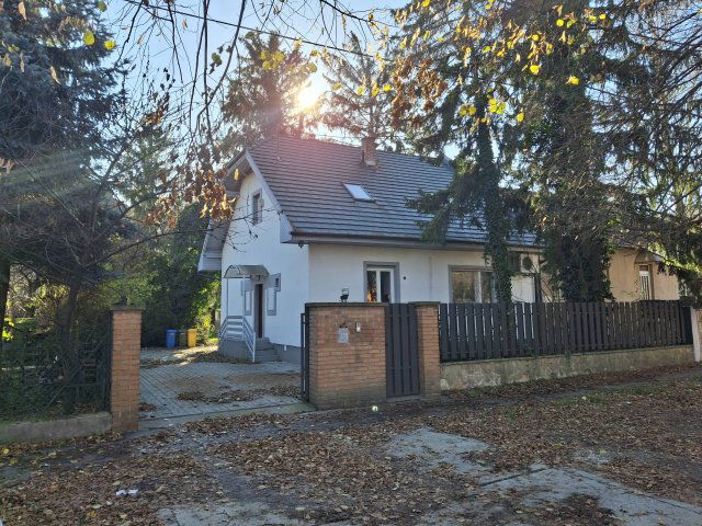 Eladó családi ház, Budapesten, III. kerületben 179 M Ft