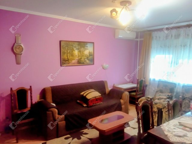 Kiadó panellakás, albérlet, Szegeden 159 E Ft / hó, 2 szobás