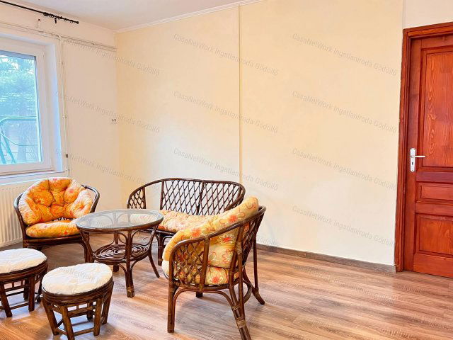 Kiadó családi ház, albérlet, Gödöllőn 200 E Ft / hó