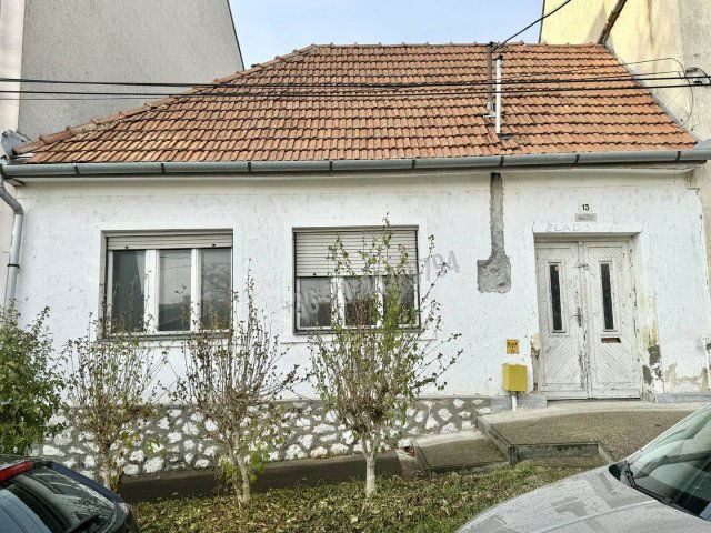 Eladó családi ház, Egerben 36 M Ft, 3+2 szobás