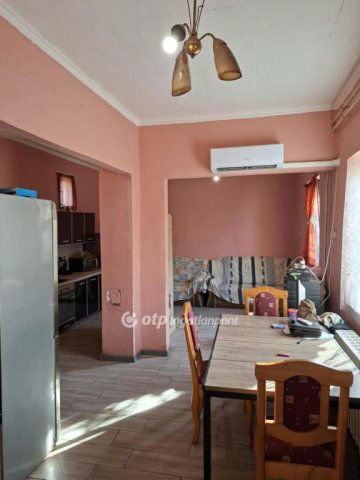 Eladó családi ház, Hajdúböszörményen 39.9 M Ft, 2 szobás