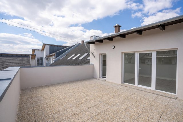 Eladó panellakás, Szigetszentmiklóson 89.9 M Ft, 2+2 szobás