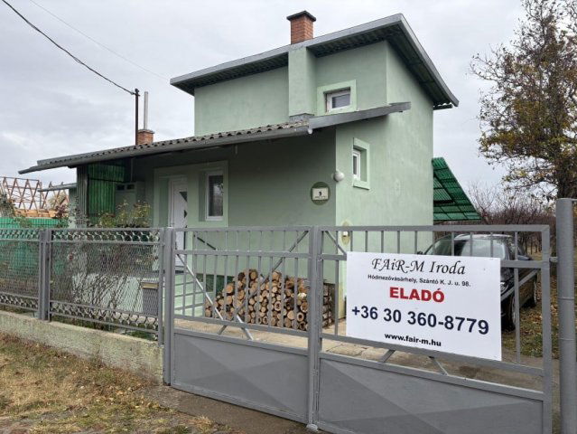 Eladó családi ház, Hódmezővásárhelyen 33.5 M Ft, 2 szobás