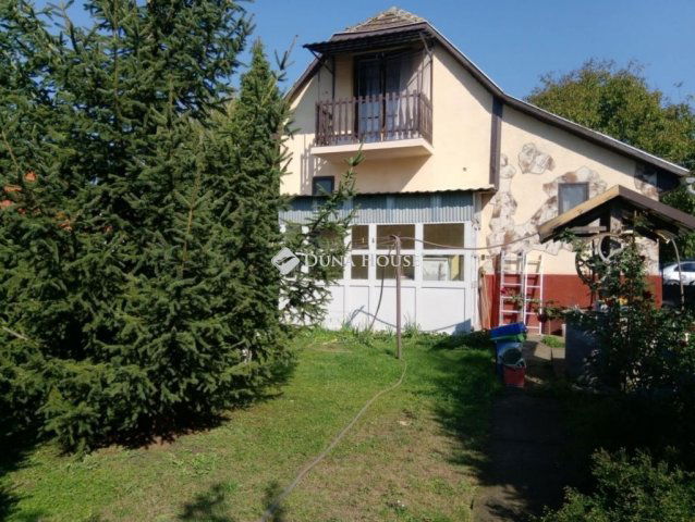 Eladó nyaraló, Dányon 38 M Ft, 3 szobás / költözzbe.hu