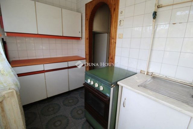 Eladó panellakás, Budaörsön 85 M Ft, 3 szobás