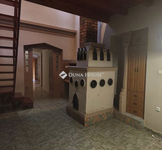 Eladó családi ház, Kecskeméten 29.9 M Ft, 2 szobás