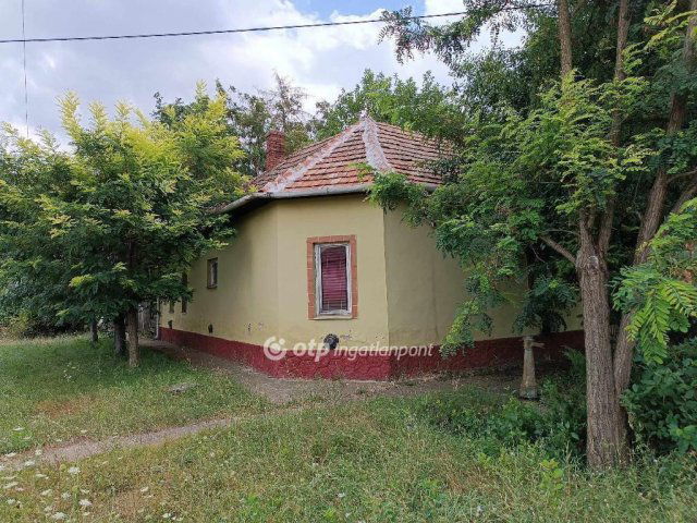 Eladó családi ház, Hajdúnánáson 9.8 M Ft, 1+1 szobás