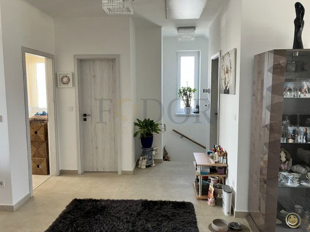 Eladó családi ház, Halásztelken 99 M Ft, 4 szobás