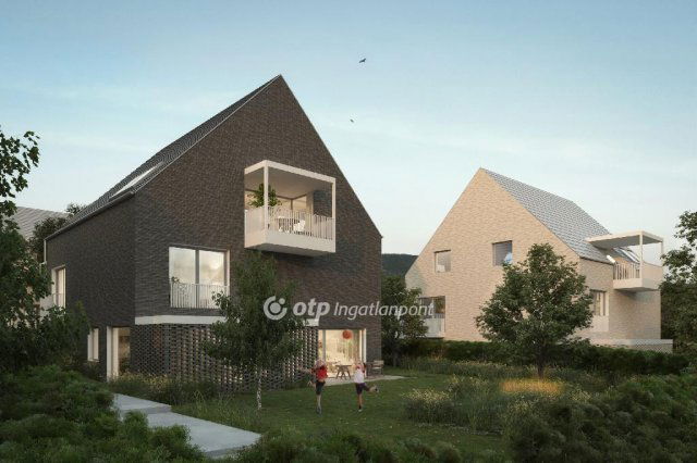 Eladó téglalakás, Balatonfüreden 224.75 M Ft, 4 szobás