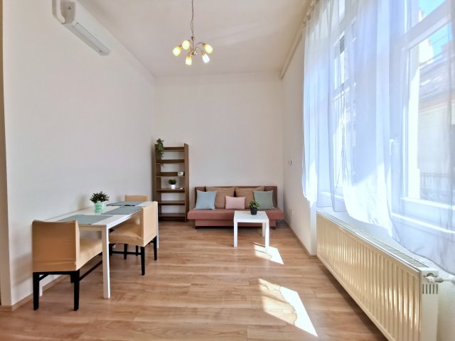 Kiadó téglalakás, albérlet, IX. kerületben, Ráday utcában