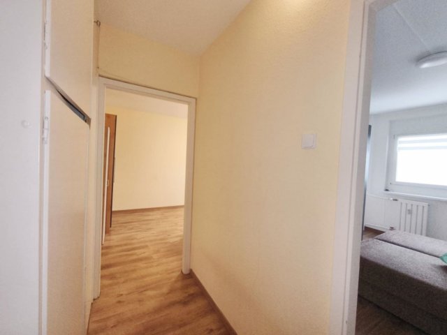 Eladó panellakás, III. kerületben, Hatvany Lajos utcában