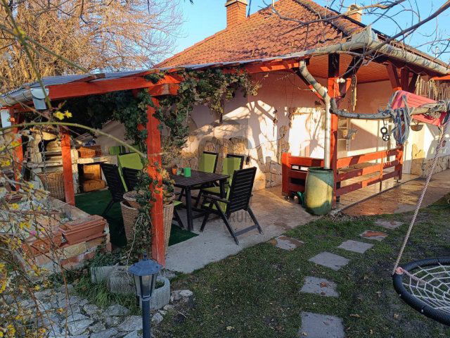 Eladó családi ház, Albertirsán 67.5 M Ft, 2 szobás