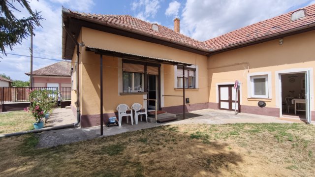 Eladó családi ház, Mórahalmon, Rózsa utcában 52.9 M Ft