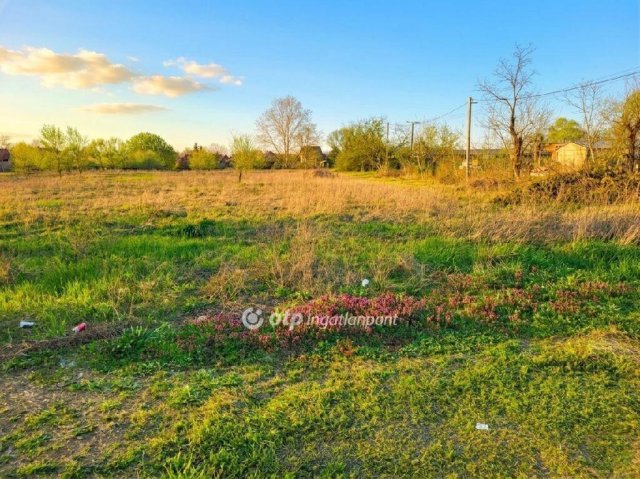 Eladó telek, Taksonyon 46 M Ft / költözzbe.hu