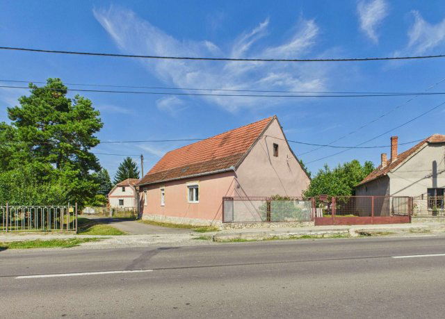Eladó családi ház, Oroszlón 17.5 M Ft, 3 szobás