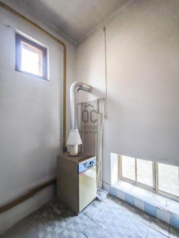 Eladó családi ház, Komáromban 68.9 M Ft, 4 szobás