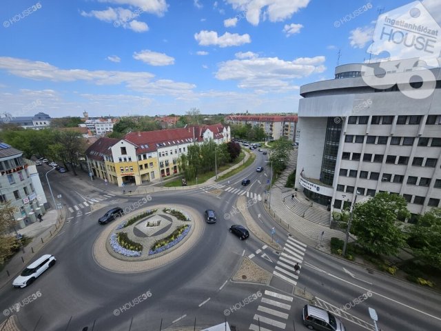 Eladó téglalakás, Kecskeméten 94.9 M Ft, 3 szobás