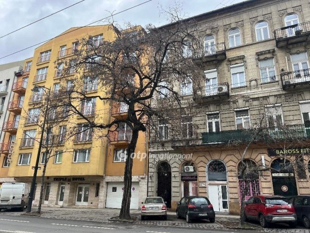 Eladó téglalakás, Budapesten, VIII. kerületben 109 M Ft