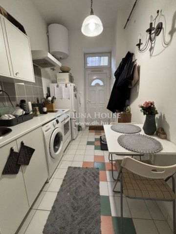 Eladó téglalakás, Budapesten, XIII. kerületben 50 M Ft, 1 szobás