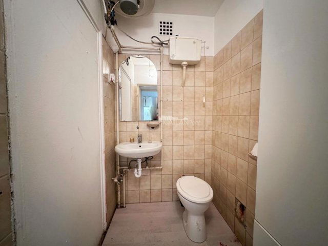 Eladó üzlethelyiség, Szombathelyen 79.99 M Ft