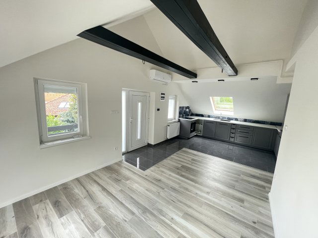 Eladó téglalakás, Budapesten, XI. kerületben, Kápolna közben