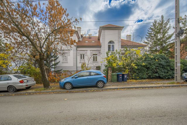 Eladó téglalakás, Budapesten, II. kerületben, Bimbó úton