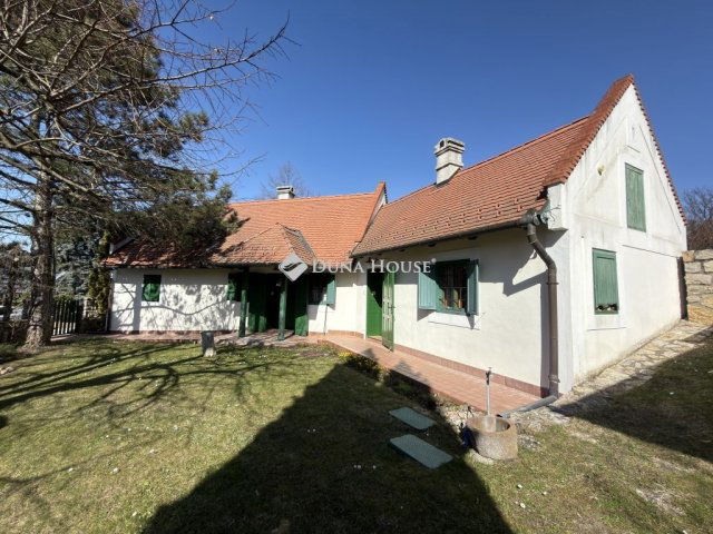 Eladó családi ház, Dörgicsén 329.9 M Ft, 7 szobás