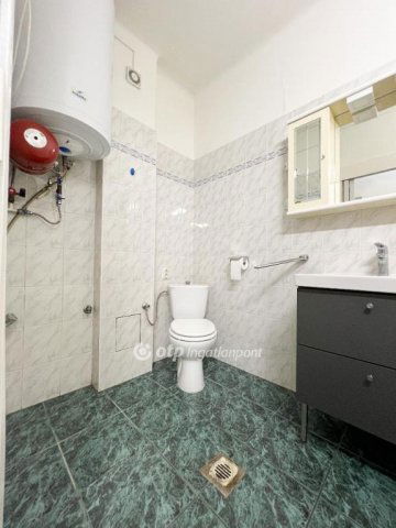 Eladó téglalakás, Budapesten, III. kerületben 49.9 M Ft
