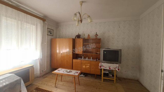 Eladó családi ház, Nagyvenyimen 29.5 M Ft, 2 szobás