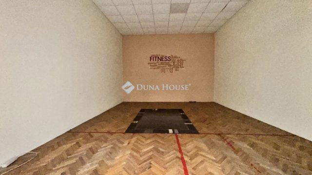 Eladó családi ház, Kőszegen 150 M Ft, 1 szobás