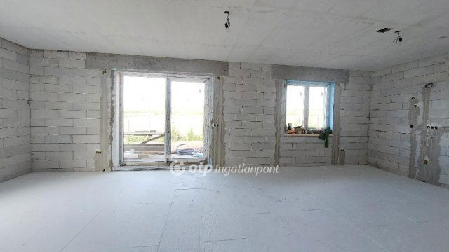 Eladó családi ház, Vácrátóton 139.5 M Ft, 4 szobás