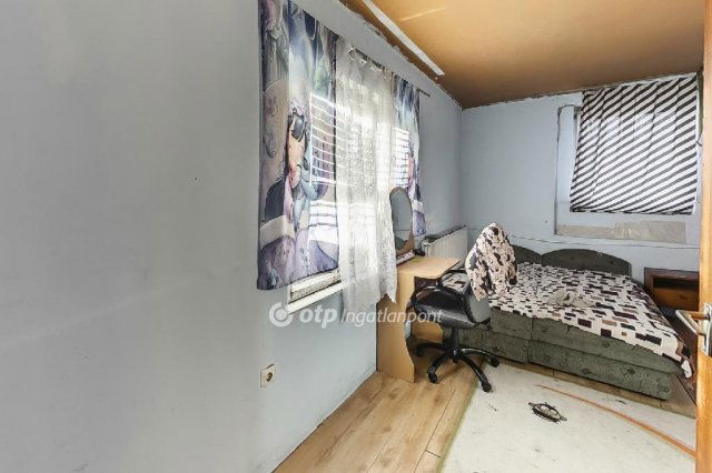 Eladó családi ház, Verpeléten 15.99 M Ft, 4 szobás