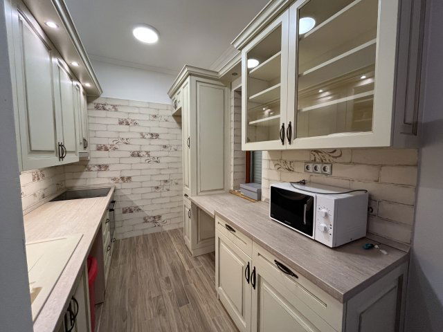 Kiadó családi ház, albérlet, Győrött 350 E Ft / hó, 3 szobás