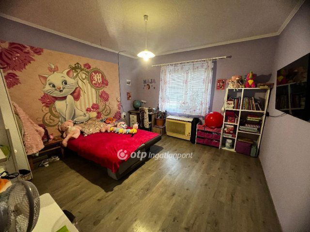Eladó családi ház, Füzesabonyban 35 M Ft, 2 szobás