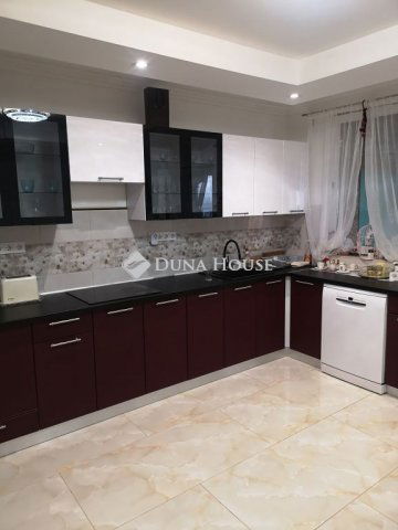 Eladó családi ház, Mándokon 24.19 M Ft, 4+1 szobás