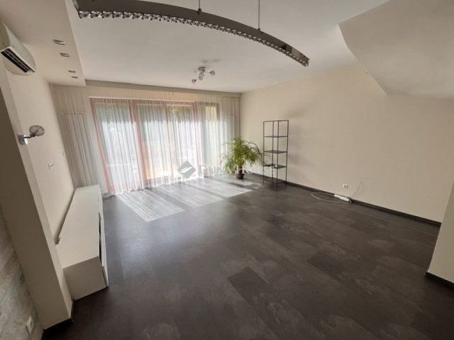 Kiadó téglalakás, albérlet, Kecskeméten 545 E Ft / hó