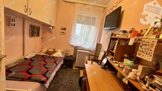 Eladó téglalakás, Kiskunfélegyházán 38.9 M Ft, 3 szobás