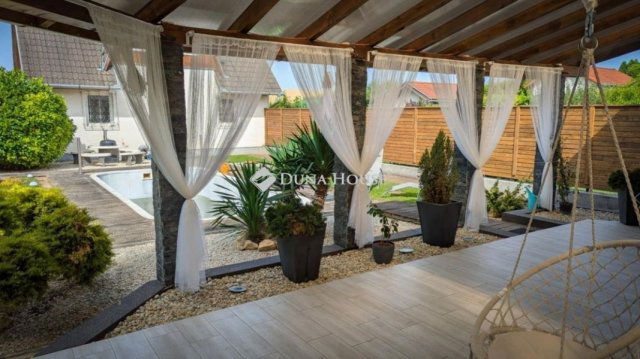 Eladó családi ház, Enyingen 99.9 M Ft, 5 szobás