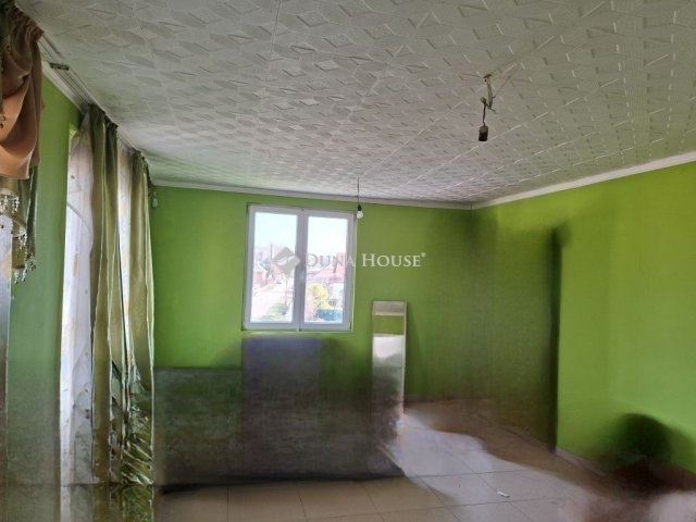 Eladó családi ház, Pilisen 70 M Ft, 10 szobás