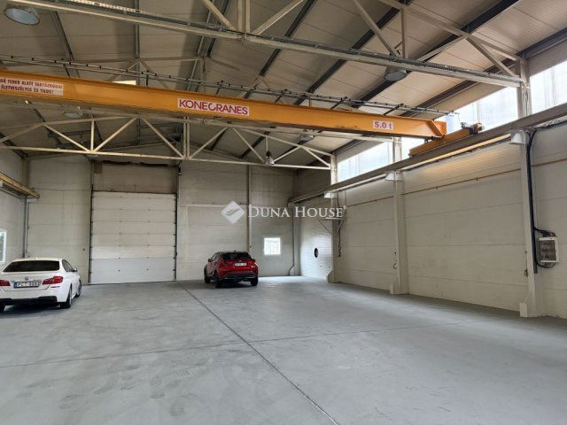 Kiadó ipari ingatlan, Vecsésen, Dózsa György úton
