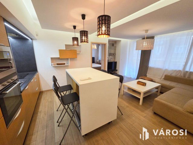 Eladó téglalakás, Budapesten, VII. kerületben 109 M Ft