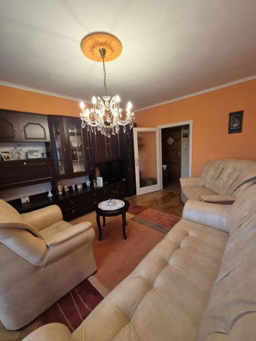 Eladó téglalakás, Szolnokon 35.9 M Ft, 1+1 szobás