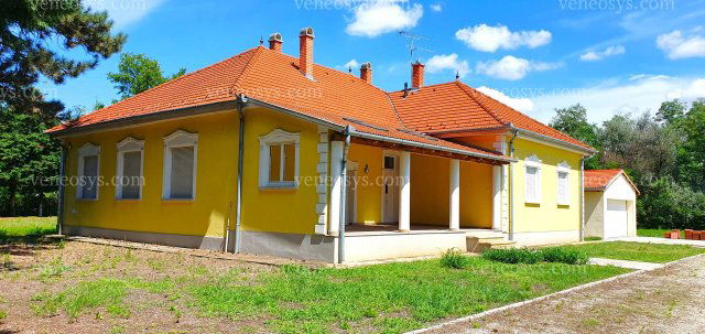 Eladó családi ház, Jakabszálláson 79 M Ft, 6 szobás