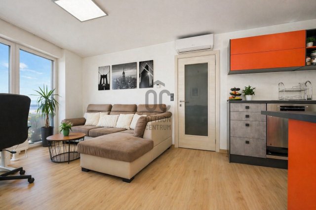 Eladó téglalakás, Budapesten, IX. kerületben, Vágóhíd utcában