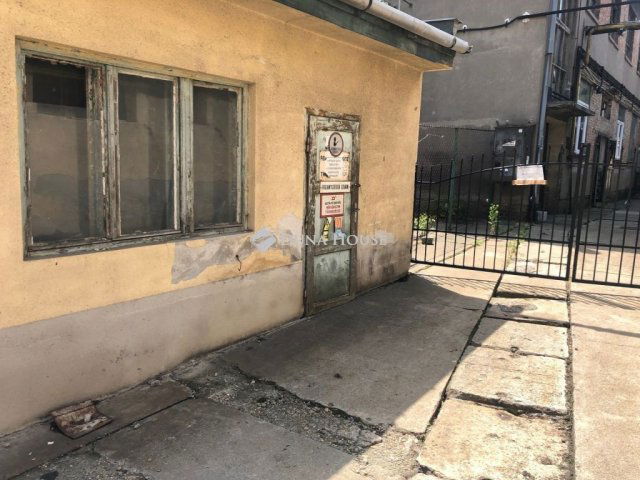 Eladó ipari ingatlan, Budapesten, IX. kerületben 290 M Ft