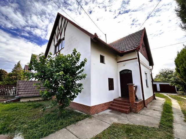 Eladó családi ház, Mezőhegyesen 46 M Ft, 4 szobás